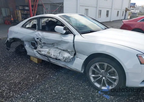 2014 Audi A5 2.0T Premium z USA, uszkodzony, nr VIN WAULFAFR5EA072978